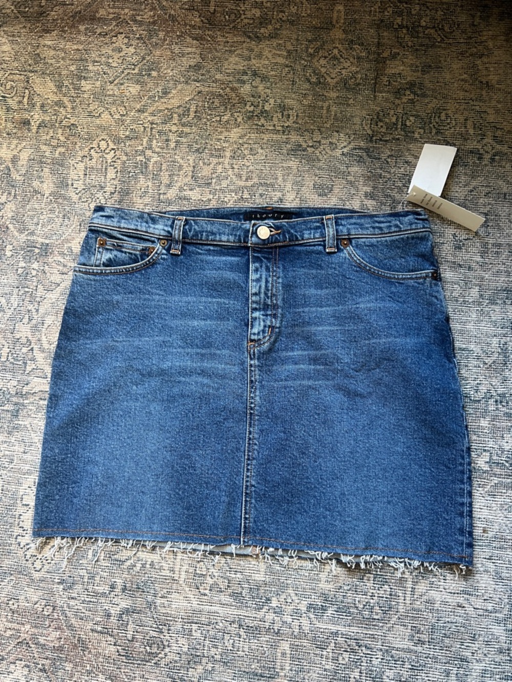 NWT. Theory, Winifred Women’s Denim Mini Skirt Blue Raw Hem Size 12